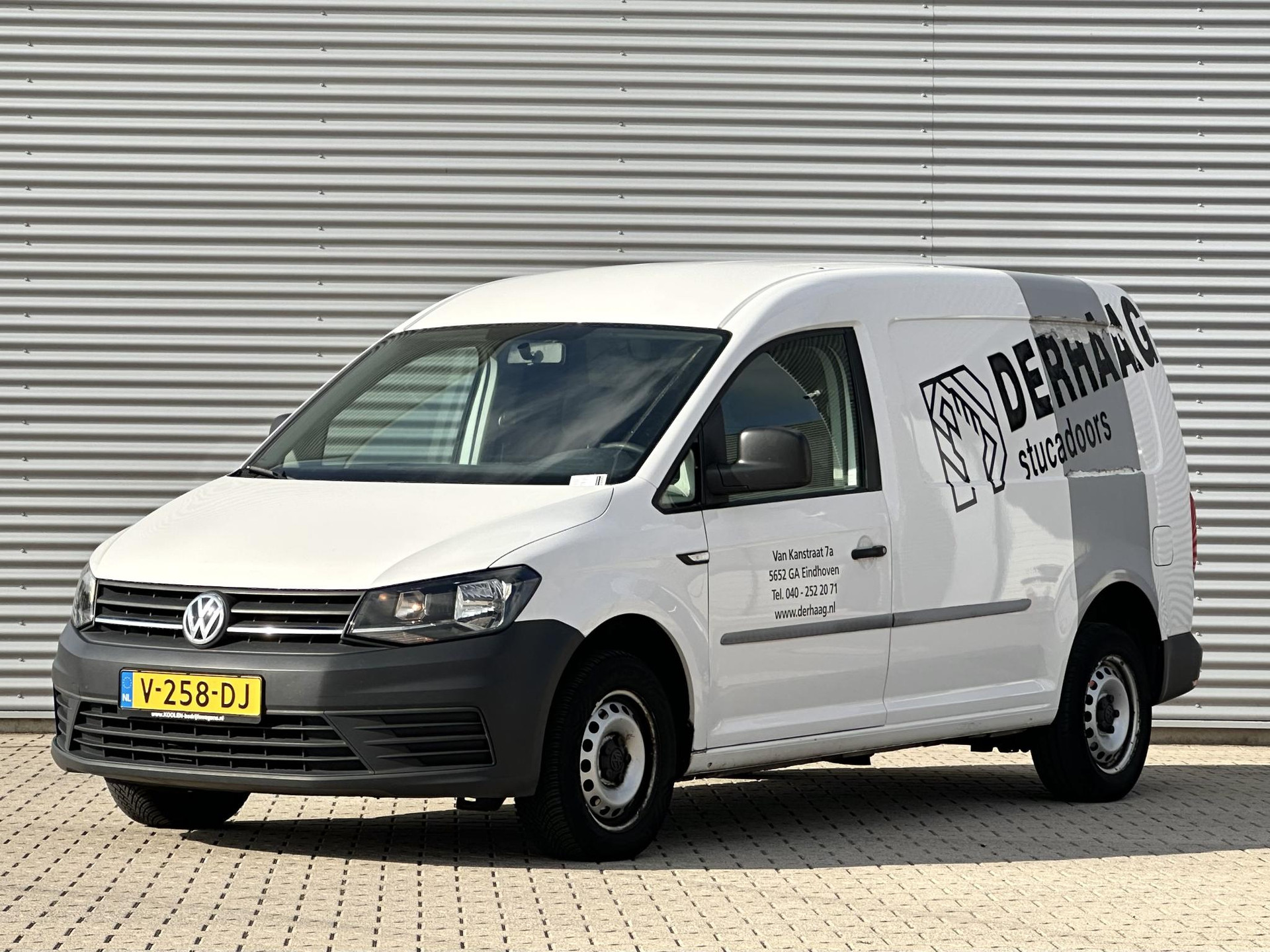 47530676-0.jpg