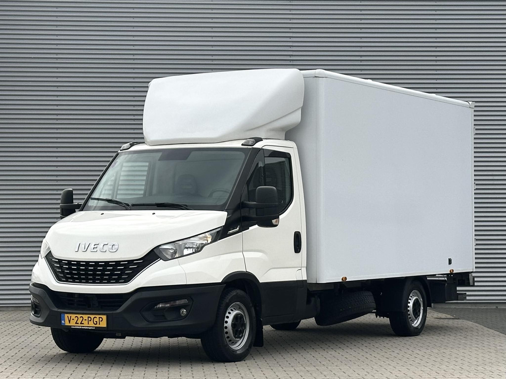 52716501