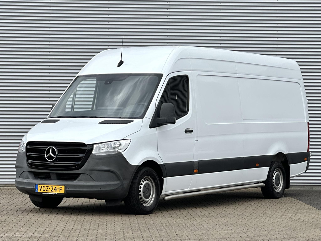 56095208
