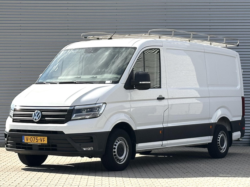 56705670